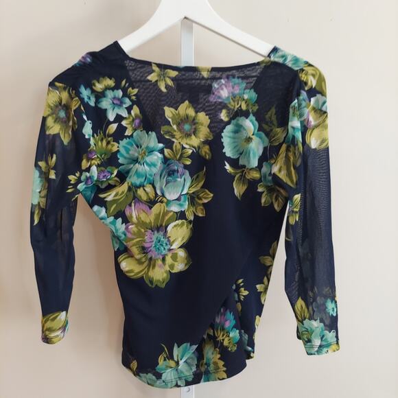 Coldwater Creek Top XS Navy Floral V-Neck Fairy Mesh Sheer Sleeve Pretty - Picture 5 of 7